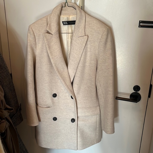Zara. White double breasted coat xs oversized look - Picture 2 of 7